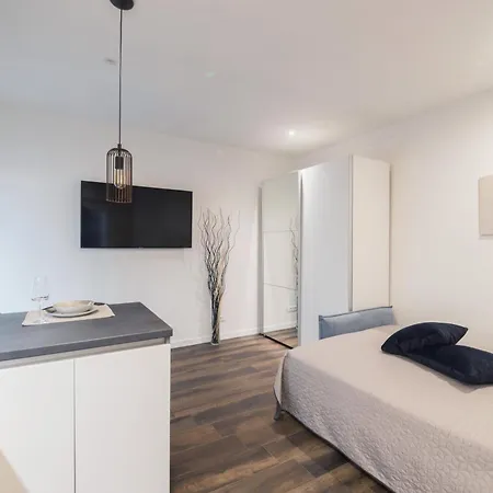 Lucija Apartamento Zadar